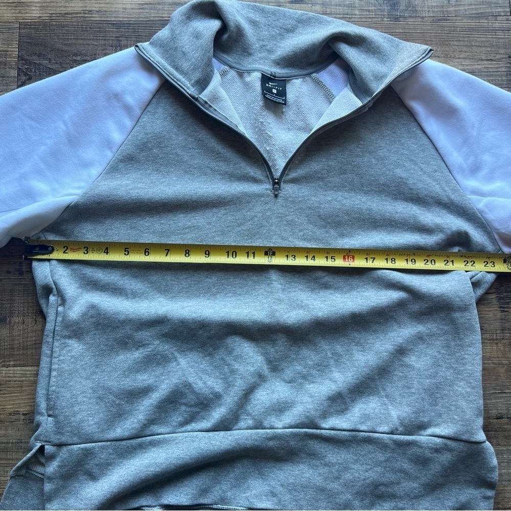 Nike Womens Dry Mock Neck 1/2 Zip Long Sleeve Sweatshirt White Gray Tan Sz Large - Picture 4 of 7